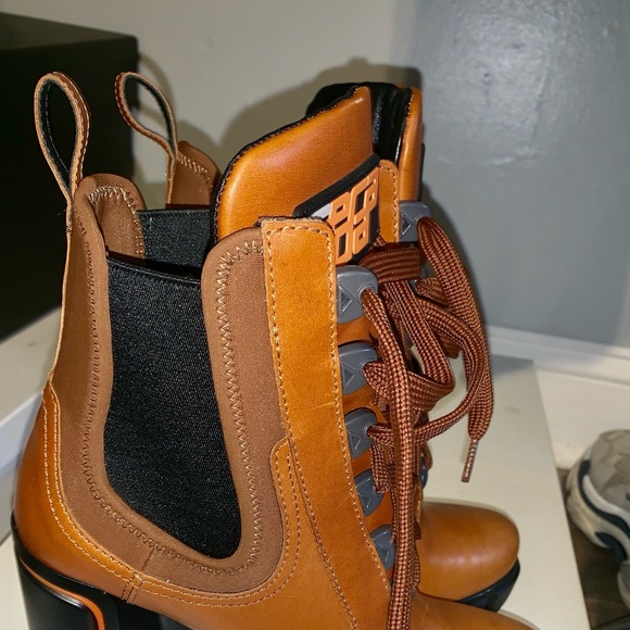 Authentic Prada color block boots - Picture 3 of 7